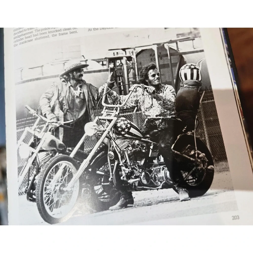 Harley-Davidson complete illustrated